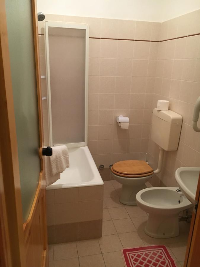 Hotel Le Pinete 皮亚扎托雷 外观 照片