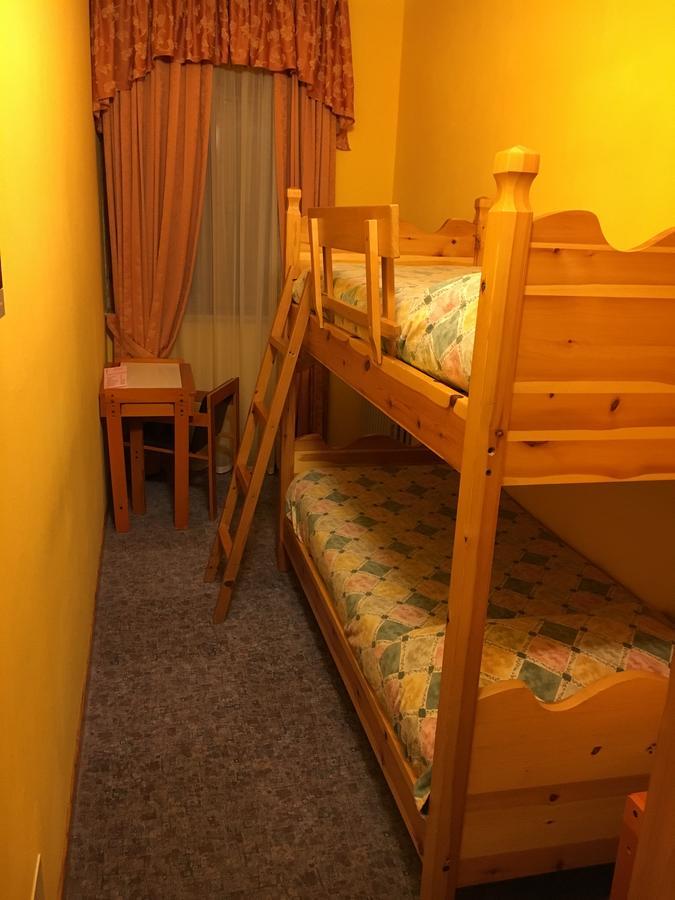 Hotel Le Pinete 皮亚扎托雷 外观 照片